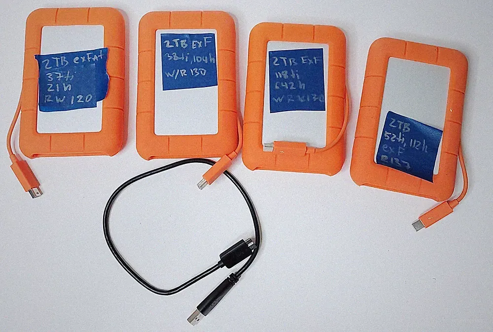 Lacie Rugged LRD0TU1 External 2.5" 2TB USB 3.0 Thunderbolt Hard Drive HDD